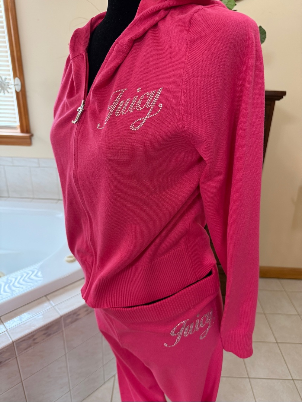 Juicy Couture Rhinestone Pink Party! Hoodie & Pants Tracksuit.  New with tags!